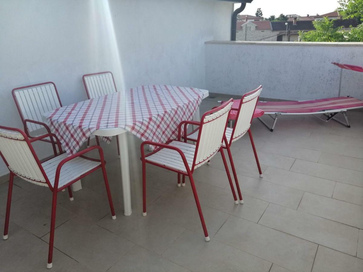 Gracia Apartments Funtana Ngoại thất bức ảnh